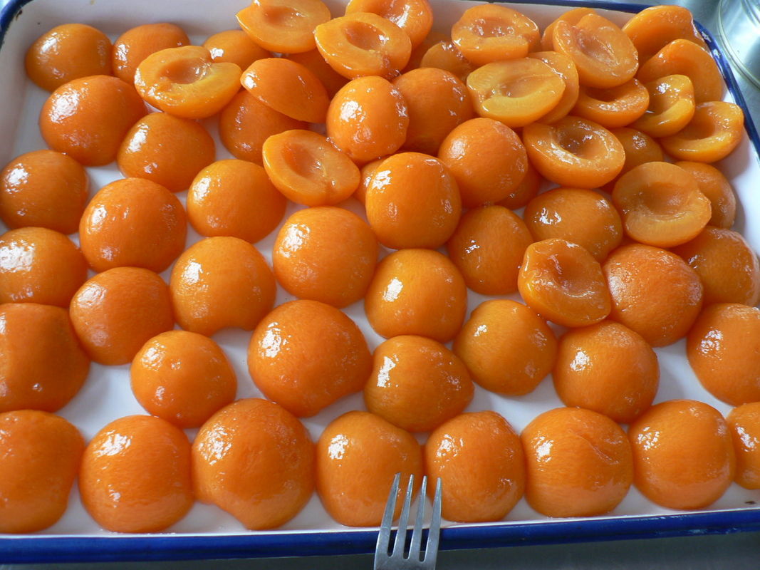 Whole / Halves Canning Apricots Preserves , Canned Apricots In Juice