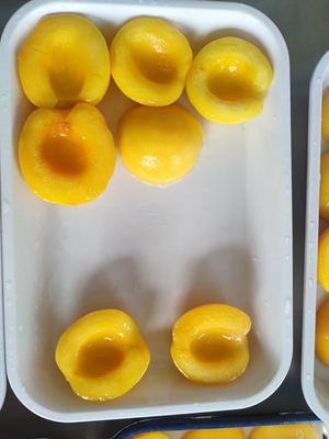 Delicious Canned Yellow Fruit Cultivation Type GMO Packed with Peaches